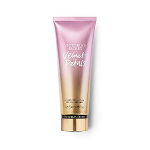 Kit Victoria's Secret Velvet Petals (Hidratante 236ml + Body splesh 250ml)